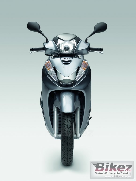 2011 Honda SH300i photo